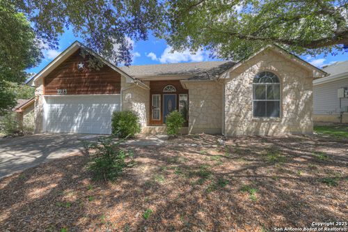 2113 Sungate Dr, New Braunfels, TX, 78130-9092 | Card Image