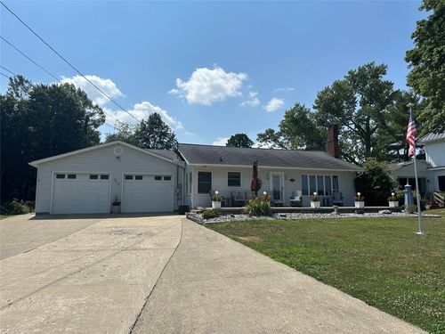 415 N 2nd St, Conneaut Lake, PA, 16316-7101 | Card Image