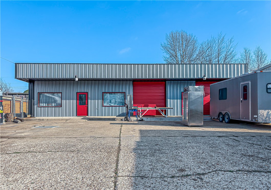 911 Highway 5 S, Mountain Home, AR 72653
