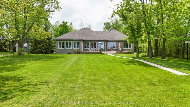 3394 Schram Dr, House other with 4 bedrooms, 3 bathrooms and 8 parking in Camlachie ON | Image 5