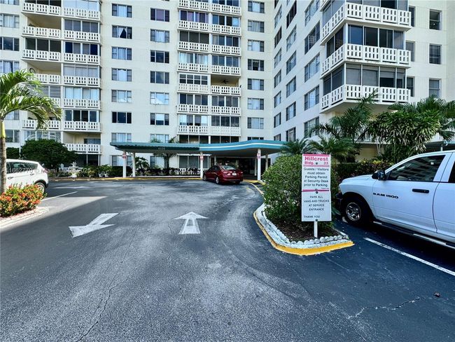 APT-506 - 4330 Hillcrest Dr, Condo with 1 bedrooms, 2 bathrooms and null parking in Hollywood FL | Image 25