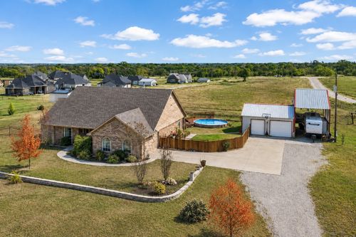 737 County Road 4699, Boyd, TX, 76023-4236 | Card Image