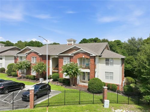 8-513 Meadowland Ct, Hope Mills, NC, 28348-1616 | Card Image