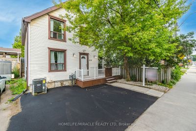 434 Ferguson Ave N, House other with 3 bedrooms, 2 bathrooms and 2 parking in Hamilton ON | Image 1