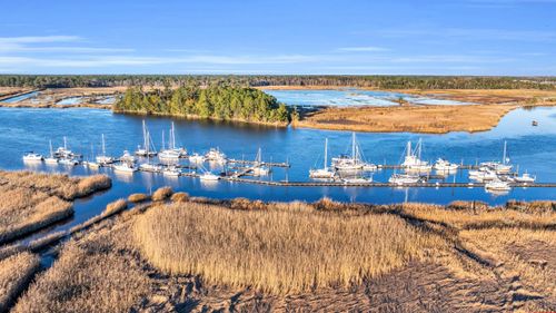 20 Serenity Park Ln, Georgetown, SC, 29440-7373 | Card Image