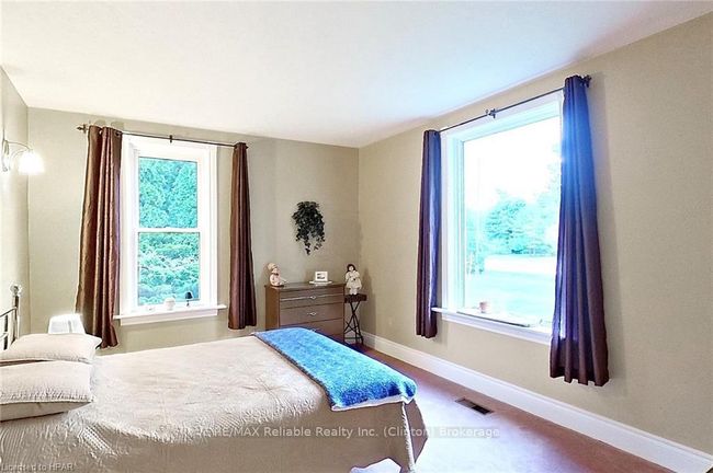 75551 Bluewater Highway, Home with 4 bedrooms, 1 bathrooms and 10 parking in Huron ON | Image 11
