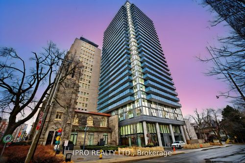 409-99 Foxbar Rd, Toronto, ON, M4V0B2 | Card Image