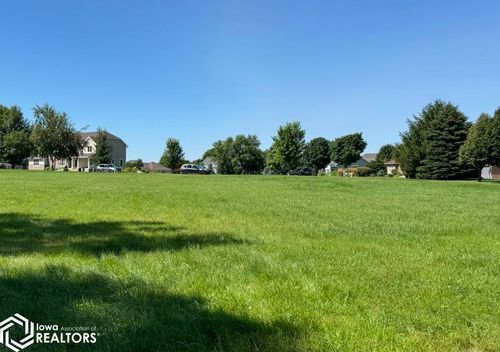 155 Timber Creek Dr, Mason City, IA, 50401 | Card Image