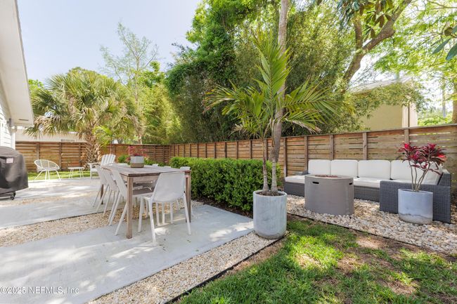185 Pine St, House other with 3 bedrooms, 2 bathrooms and null parking in ATLANTIC BEACH FL | Image 37