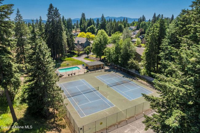 1057 E Loch Lomond Ct, Condo with 2 bedrooms, 2 bathrooms and null parking in Hayden ID | Image 35