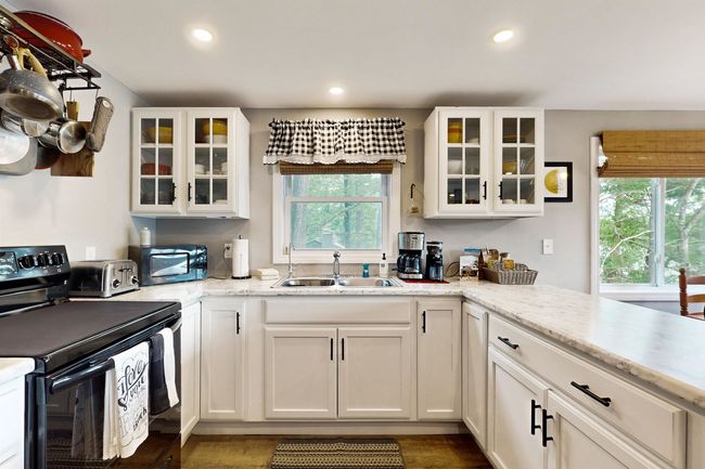 95 Rockview Rd, House other with 3 bedrooms, 4 bathrooms and null parking in Castleton VT | Image 5