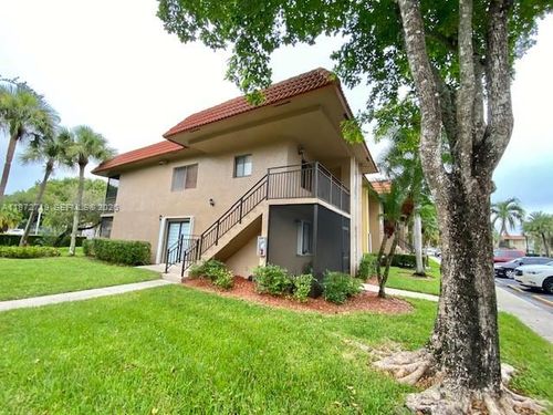201-437 Lakeview Dr, Weston, FL, 33326-2449 | Card Image