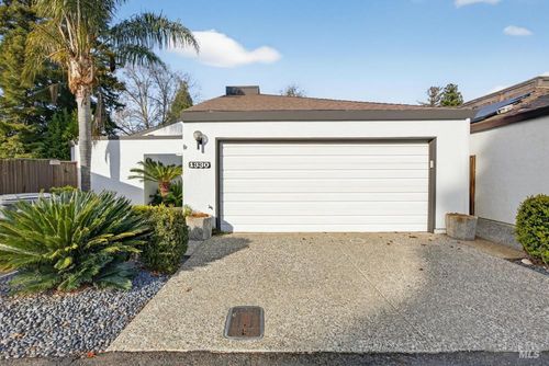 1330 Blackberry Ct, Dixon, CA, 95620-3230 | Card Image