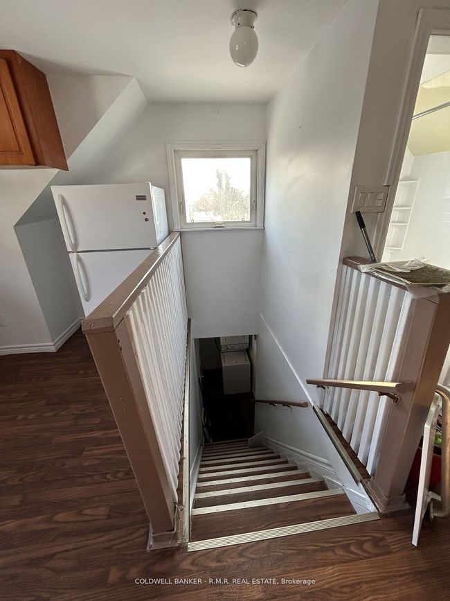2 - 303 Muriel Ave, Home with 2 bedrooms, 1 bathrooms and 2 parking in Oshawa ON | Image 15