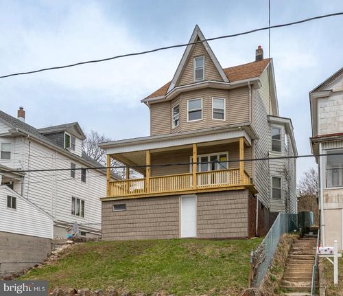 201 Ohio Ave, SHENANDOAH, PA, 17976-1319 | Card Image