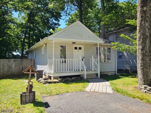 22 Amherst Way, Hopatcong, NJ, 07843-1203 | Card Image