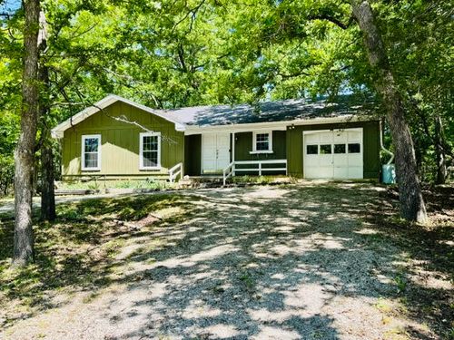 19 Walnut Ave, Holiday Island, AR, 72631-4326 | Card Image