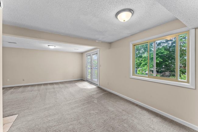 4252 Thornhill Ln, Townhouse with 3 bedrooms, 2 bathrooms and null parking in Vadnais Heights MN | Image 49