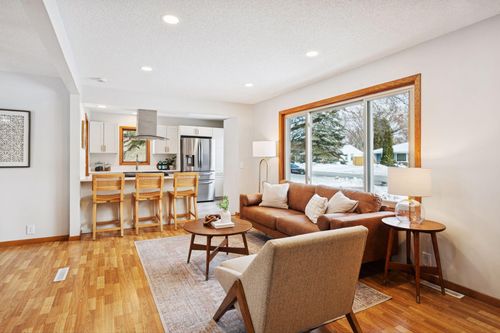 8444 12th Ave S, Bloomington, MN, 55425-1712 | Card Image