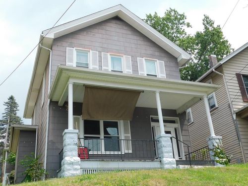 213 1/2 Hoffman Ave, Oil City, PA, 16301-1838 | Card Image