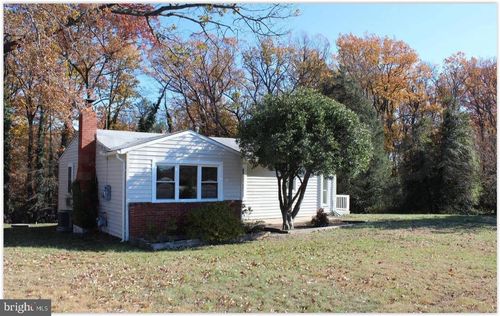 3735 W Ox Rd, FAIRFAX, VA, 22033-2507 | Card Image