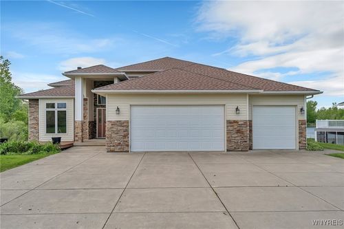 118 Nichter Rd, Lancaster, NY, 14086-9700 | Card Image