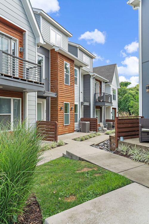 apt-33-700 James Ave, Nashville, TN, 37209-1297 | Card Image