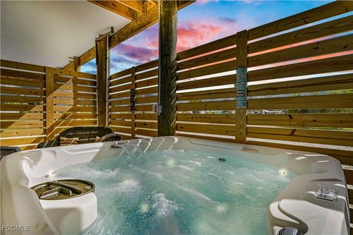 3524 5th Ave, ST. JAMES CITY, FL, 33956-2065 | Card Image