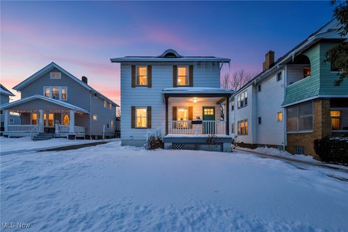 2204 Bunts Rd, Lakewood, OH, 44107-6106 | Card Image