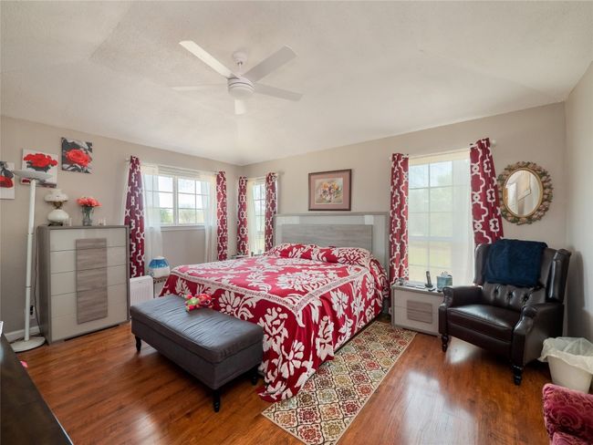 557 Riddle Rd, House other with 7 bedrooms, 4 bathrooms and null parking in Cedar Creek TX | Image 11