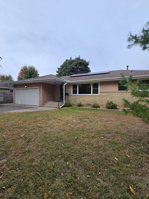 3209 Welcome Ave N, Crystal, MN, 55422-2629 | Card Image