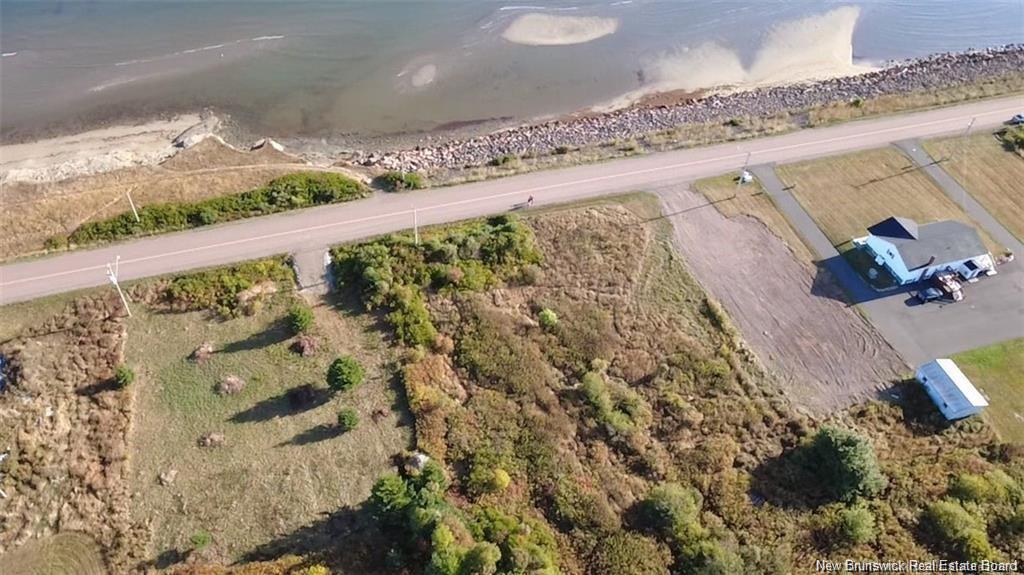Land in Cap-De-Cocagne 2