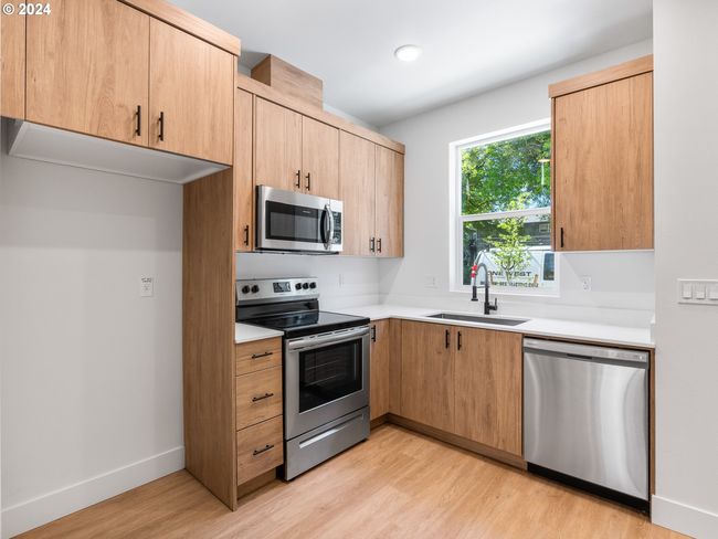 6611 N Fessenden St, Home with 0 bedrooms, 0 bathrooms and null parking in Portland OR | Image 4