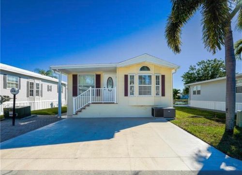 2048 Crystal Lake Drive, Naples, FL, 34120 | Card Image
