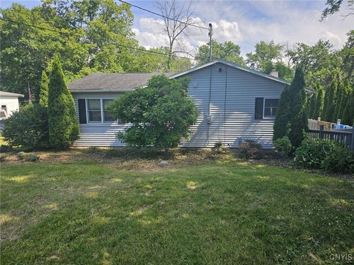 1116 Morgan Rd, Lysander, NY, 13027 | Card Image