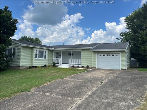 709 Mcintosh Ave, Ravenswood, WV, 26164-1427 | Card Image