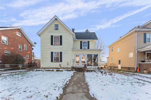 1221 North Ave Ne, Massillon, OH, 44646-5848 | Card Image