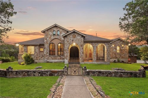 5310 River Oaks Dr, New Braunfels, TX, 78132-3360 | Card Image