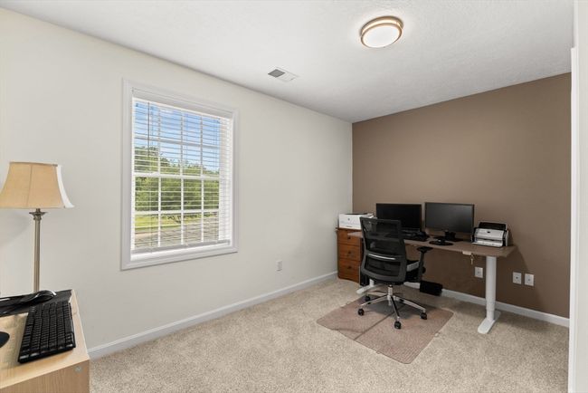 APT-2 - 48 Finch Rd, Condo with 2 bedrooms, 2 bathrooms and 1 parking in Raynham MA | Image 11