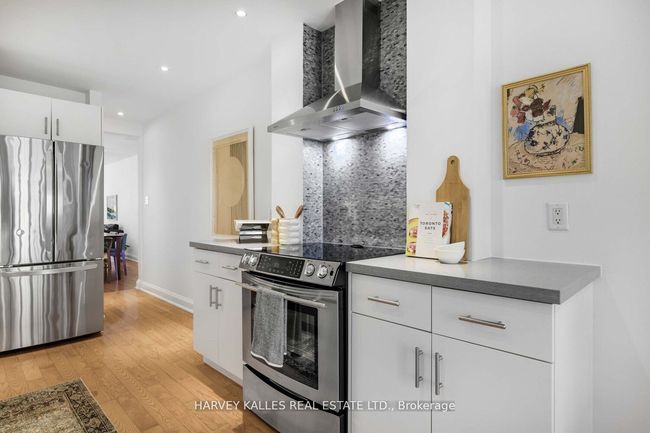 418 Ontario St, House attached with 3 bedrooms, 2 bathrooms and null parking in Toronto ON | Image 19