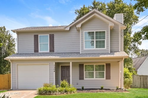7304 Ashford Glen Dr, Knoxville, TN, 37918-9304 | Card Image