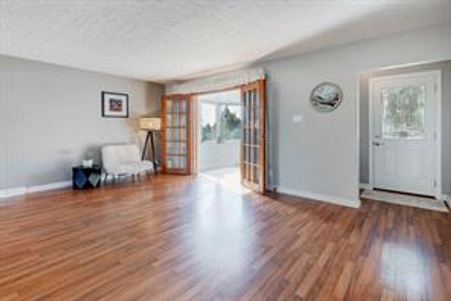 10 Thorncliffe Cres Nw, House detached with 3 bedrooms, 1 bathrooms and 2 parking in Calgary AB | Image 6