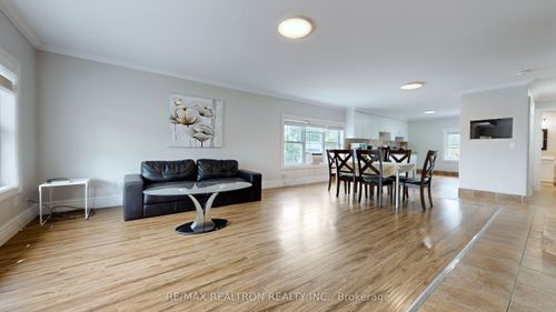 upper-322 Miami Dr, Keswick, ON, L4P2Z7 | Card Image