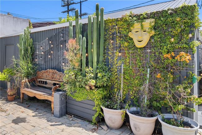 1944 Chariton St, House other with 3 bedrooms, 2 bathrooms and 2 parking in Los Angeles CA | Image 26