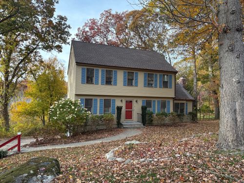 5 Beaver Dam Trl, Old Saybrook, CT, 06475-1001 | Card Image