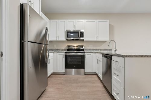 302-55 Steele Blvd, Berlin, CT, 06037-2282 | Card Image