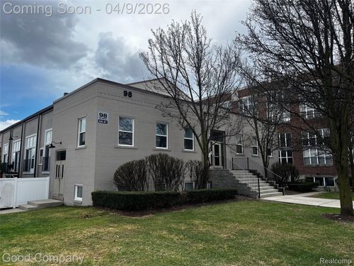 unit-5-98 Northbound Gratiot Ave, Mount Clemens, MI, 48043-7902 | Card Image