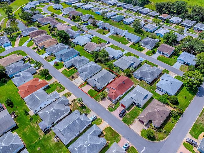 32708 Westwood Loop, House other with 2 bedrooms, 2 bathrooms and null parking in LEESBURG FL | Image 53