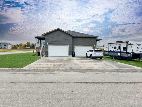 b-5215 52 St, Valleyview, AB, T0H3N0 | Card Image