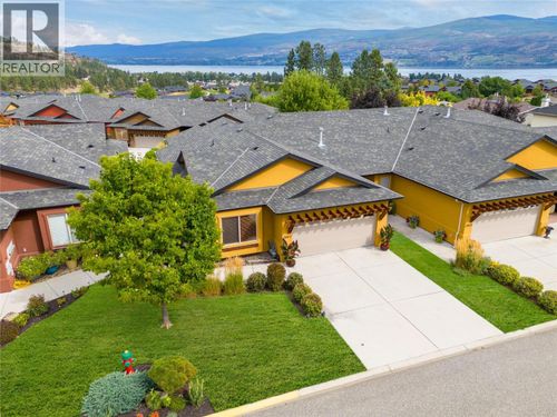 3863 Sonoma Pines Dr, Westbank, BC, V4T2Z5 | Card Image
